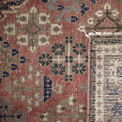 Hand Knotted Vintage Persian Shirazi Rug 13 | 203 x 127cm