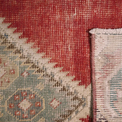 Hand Knotted Vintage Persian Shirazi Rug 37 | 141 x 58cm