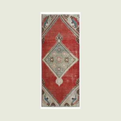 Hand Knotted Vintage Persian Shirazi Rug 37 | 141 x 58cm