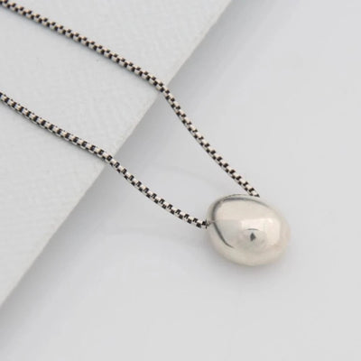 Louise Douglas | Small Pebble Necklace