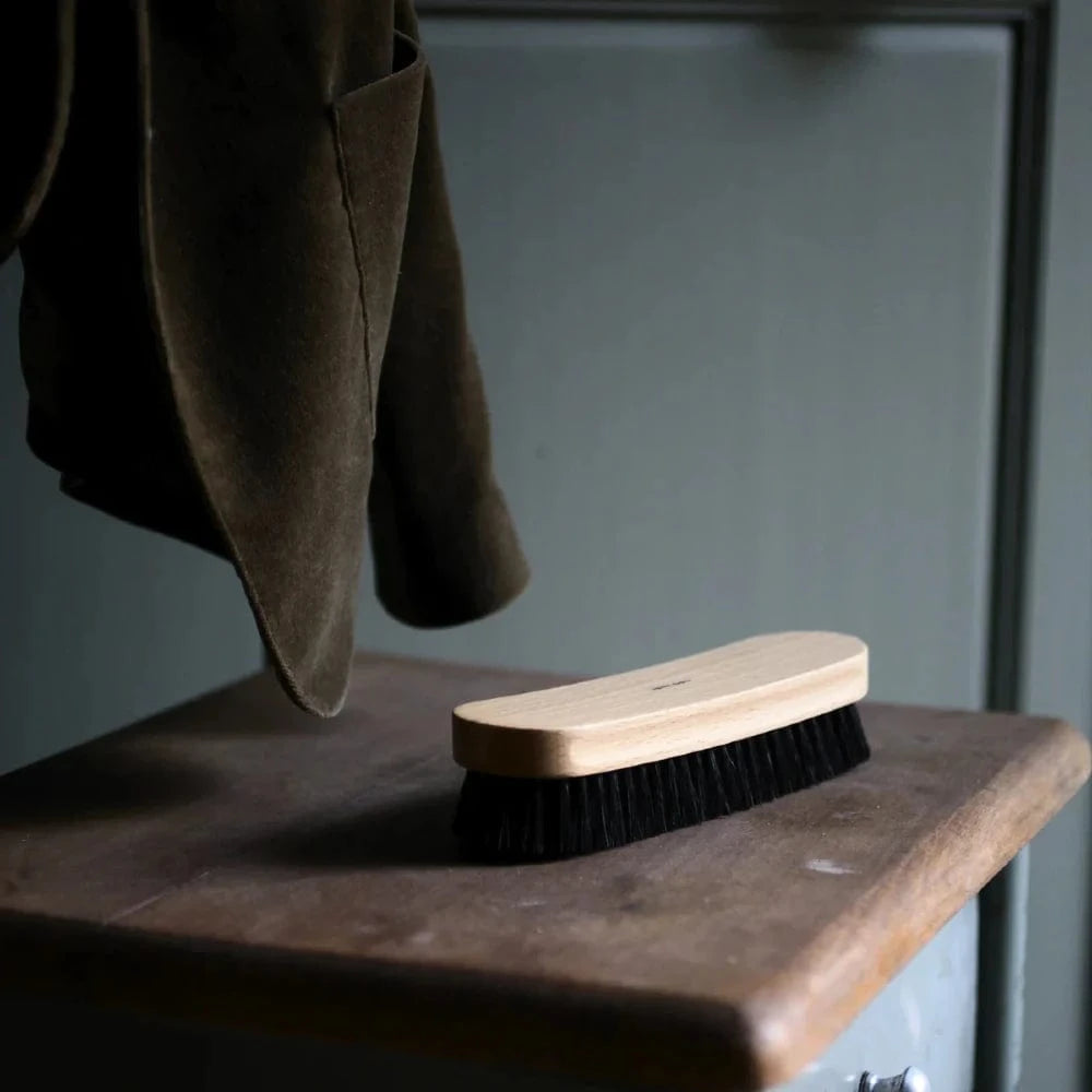 Andree Jardin | Clothes Brush