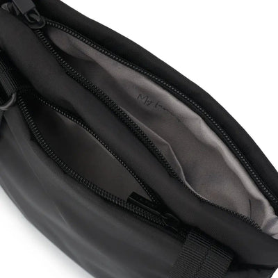 Black Hedgren Shoulder Bag | Leonce
