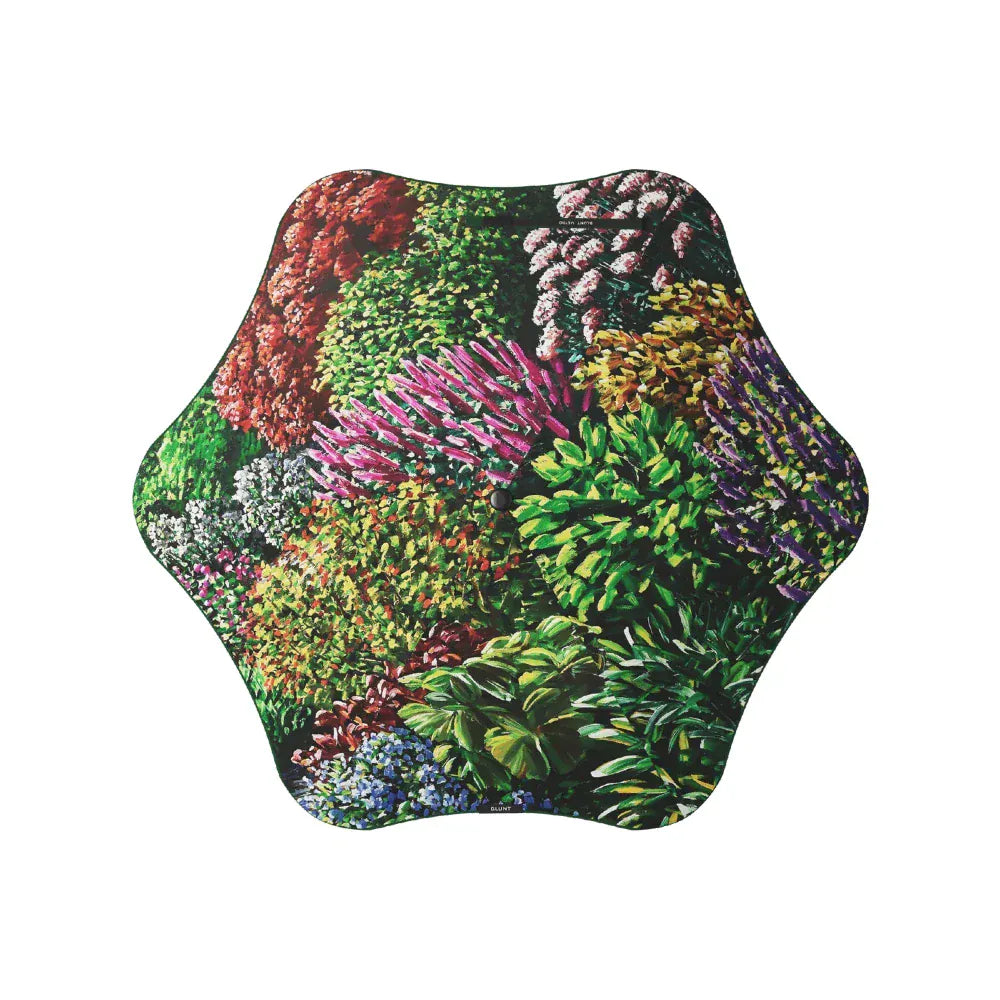 Blunt Metro | Karl Maughan