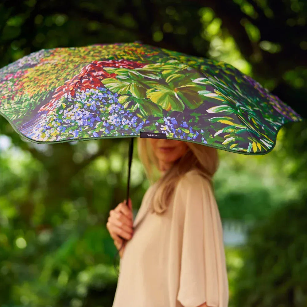 Blunt Metro | Karl Maughan