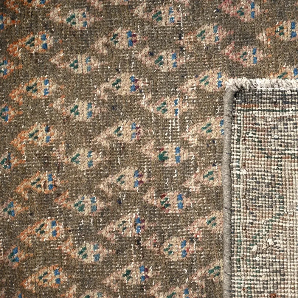 Hand Knotted Vintage Persian Shirazi Rug 32 | 230 x 104cm