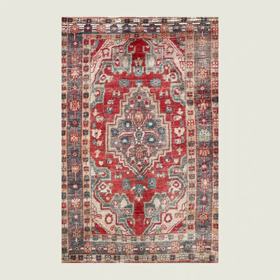 Hand Knotted Vintage Persian Shirazi Rug 539 | 198 x 122cm