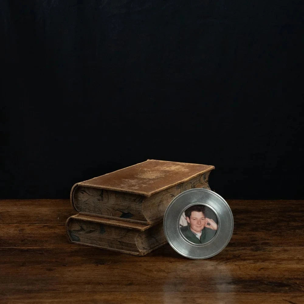 Italian Pewter Frame | Round