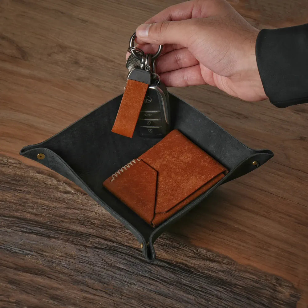 Leather Everyday Tray | Raw Black