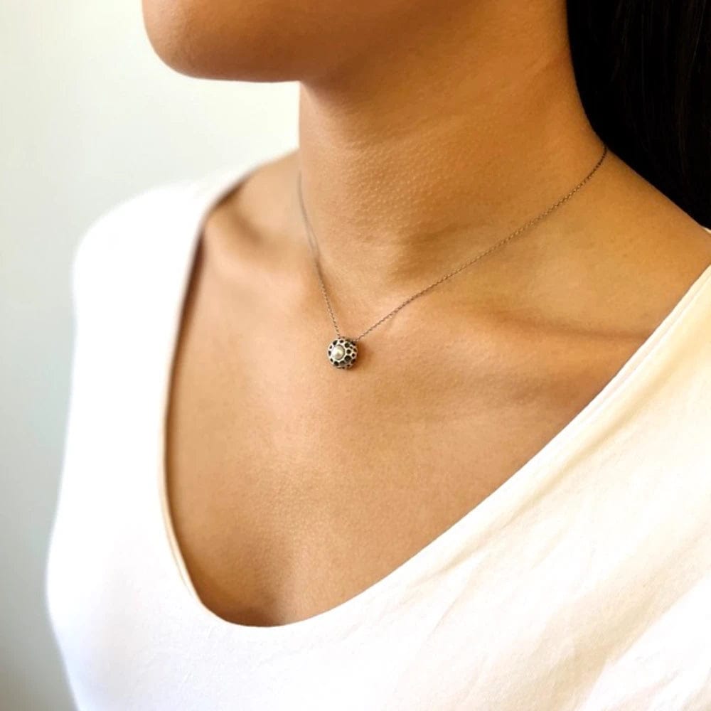 Louise Douglas | Kina Necklace