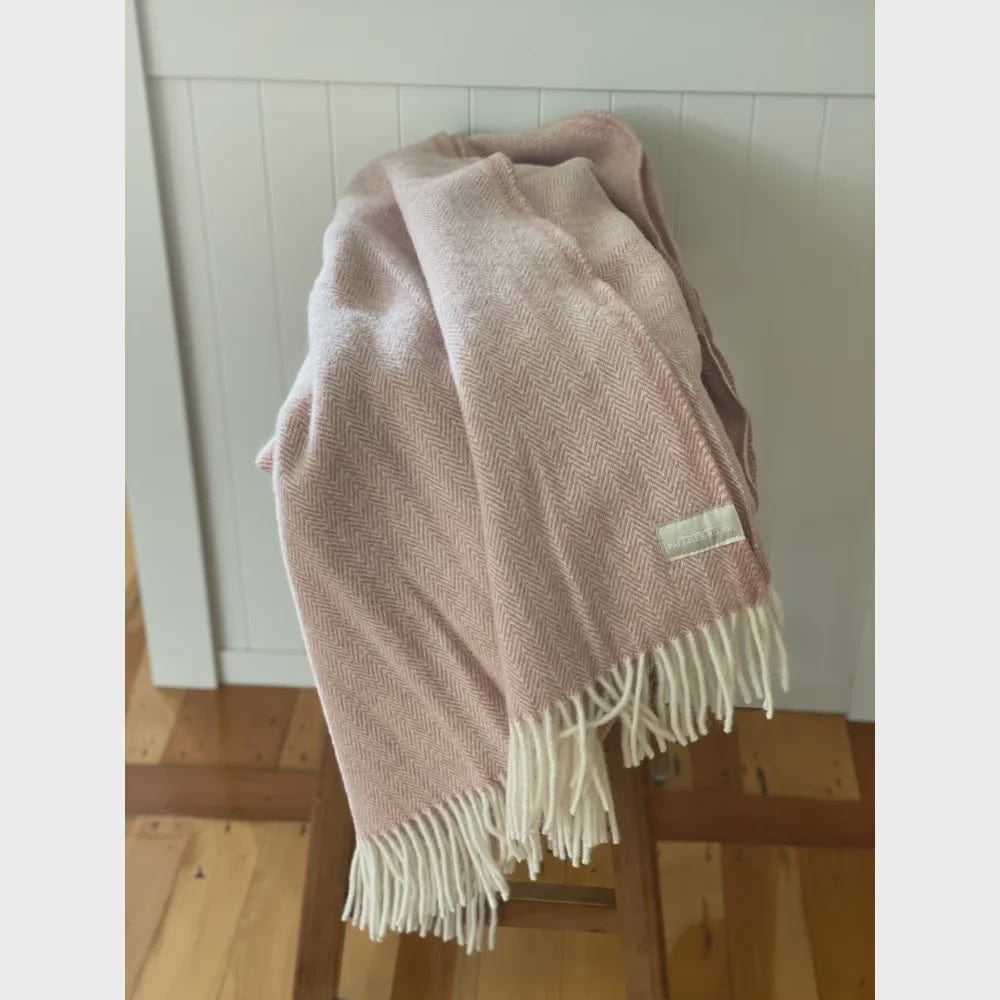 Palliser Ridge Throw | Plain Herringbone Make Up