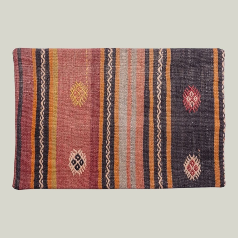 Vintage Turkish Kilim Cushion 970 | 40 x 60cm