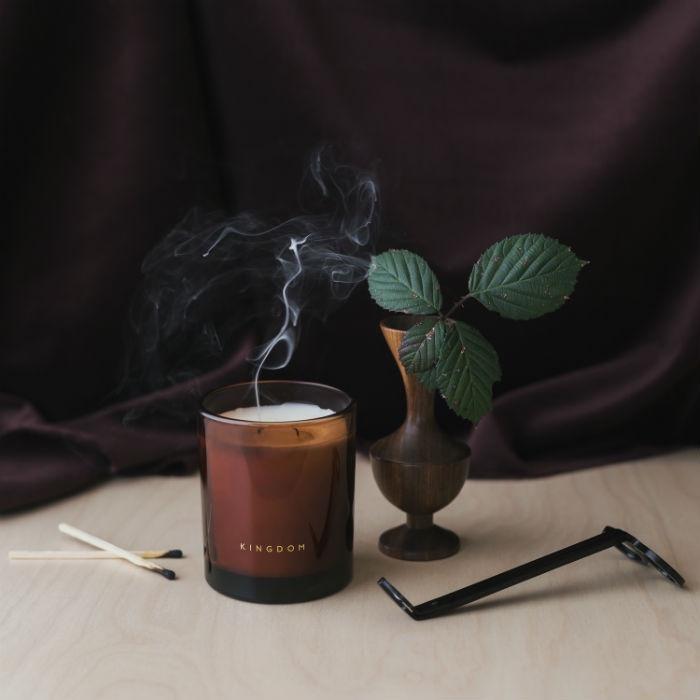Clove and Tobacco Candle